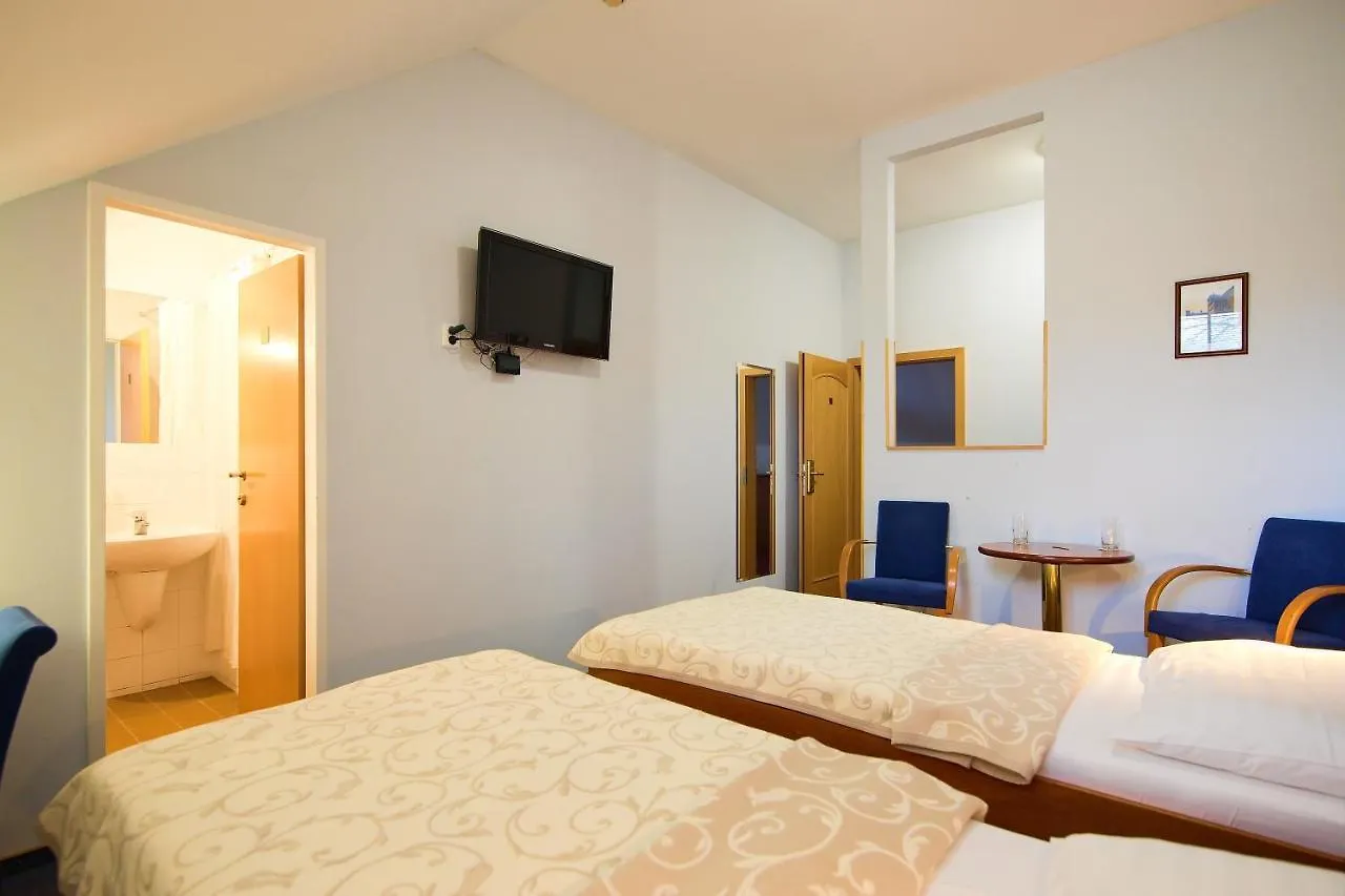 Hotel Certousy Prague